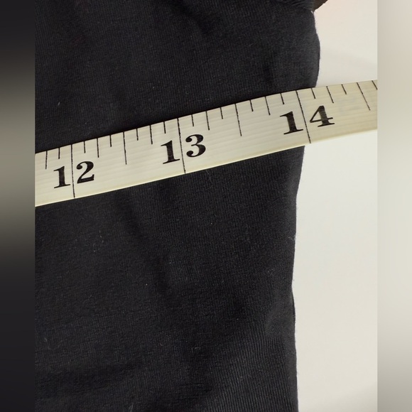 Superdown Black Off-Shoulder Bodysuit - Picture 7 of 8